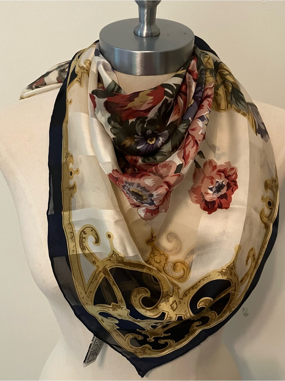 VTG Bill Blass Silk Scarf Floral Bouquet Crest Square Preppy Old Money 33in